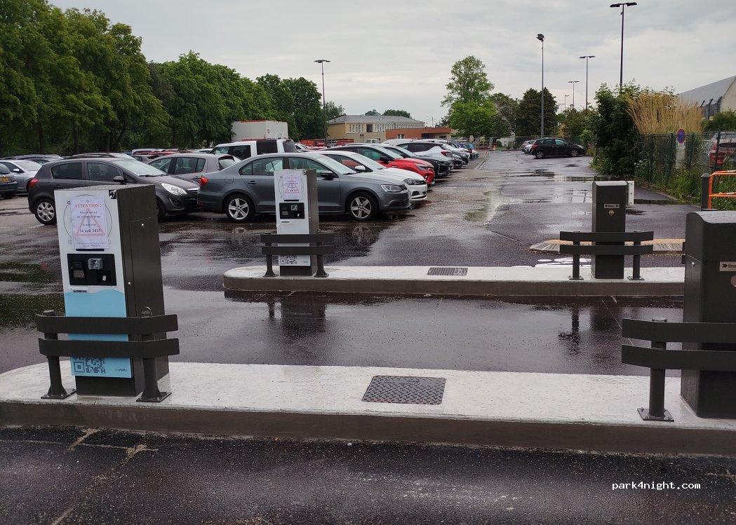 (29000) Quimper - 48-52 Impasse de l'Odet — foto 3