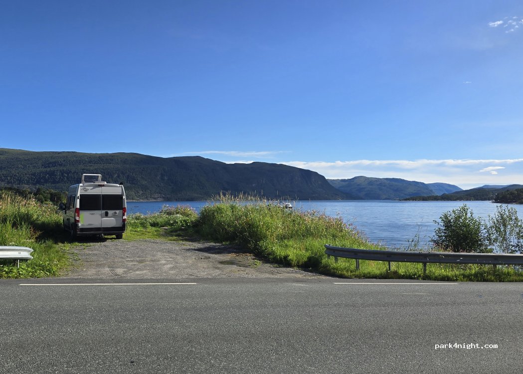 (6687) Valsøyfjord - Valsøyfjordvegen — foto 4