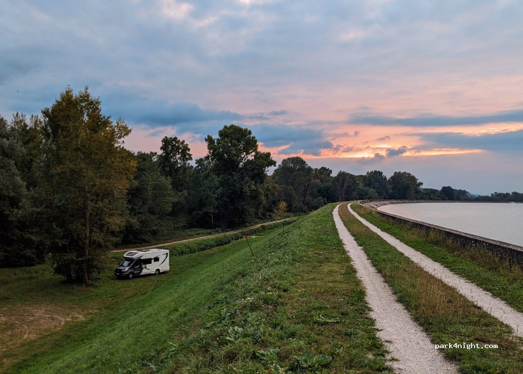 (2281) Markovci - Unnamed Road — foto 2