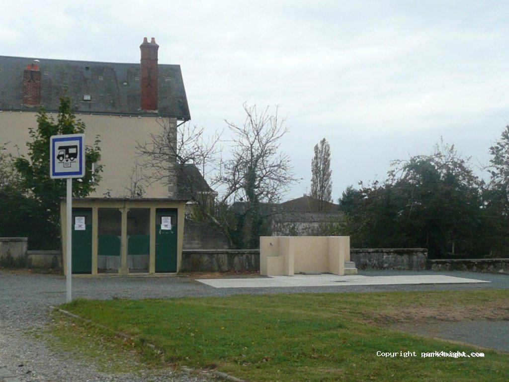 (87150) Oradour-sur-Vayres - 8-10 Rue Jean Giraudoux — foto
