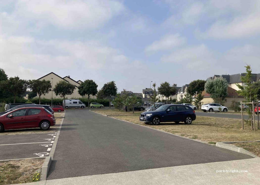 (14470) Courseulles-sur-Mer - Avenue de la Combattante — foto 5