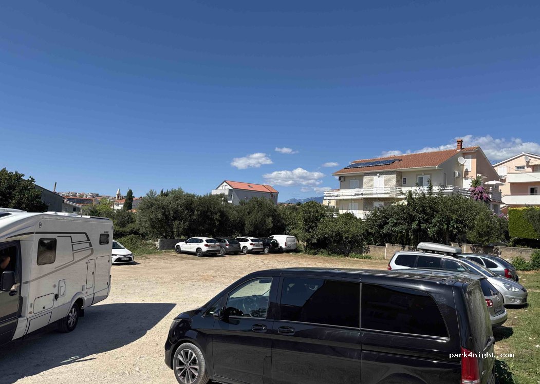 (53 291) Novalja - Ulica Silvija Strahimira Kranjčevića — foto 2