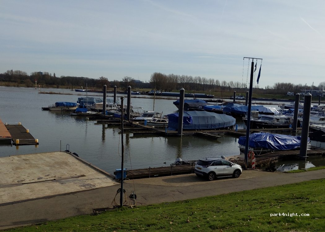 (5928 NT) Venlo - 52 Jachthavenweg — foto 2