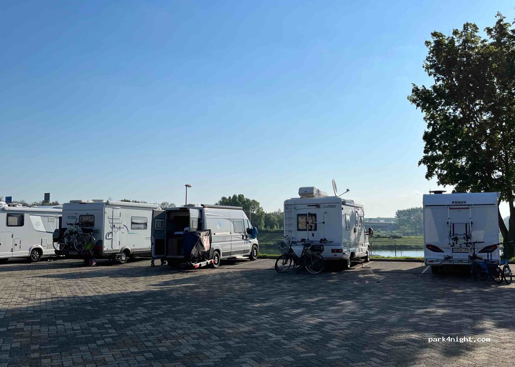 (5928 NT) Venlo - 52 Jachthavenweg — foto 3