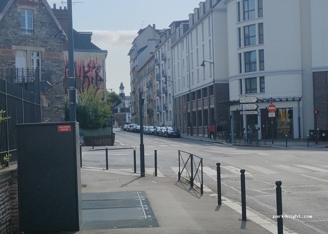 (35064) Rennes - Rue d'Antrain — foto 2