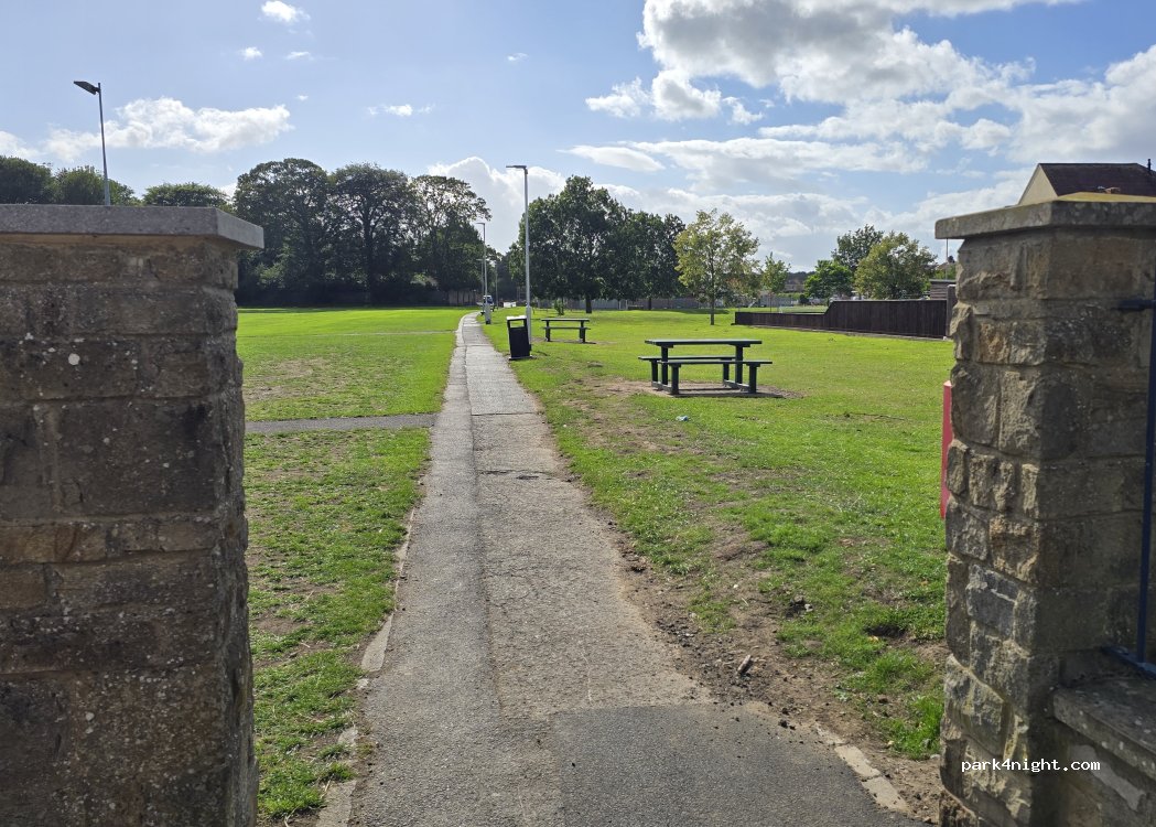 (DL14 9GF) St Helen Auckland - Davis Avenue — foto 2