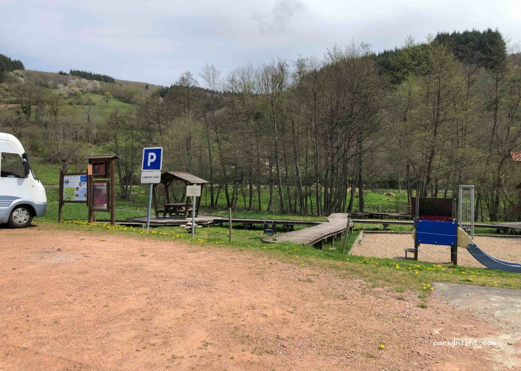 (42370) Saint-Rirand - Le Bourg — foto 3