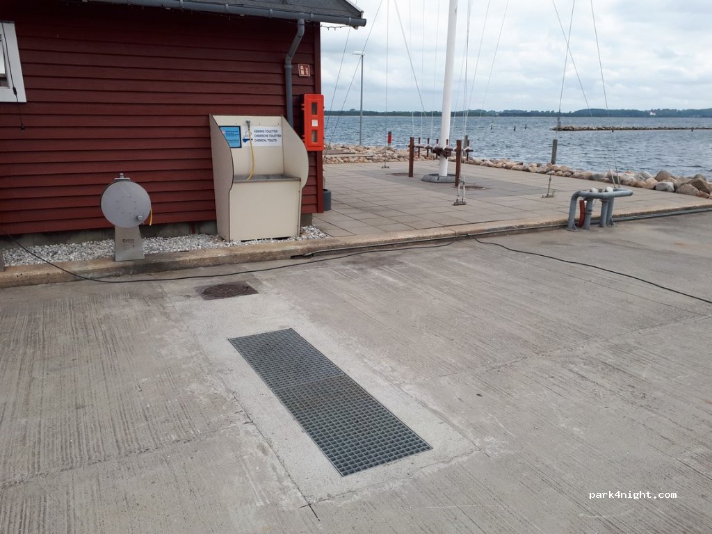 (7130) Juelsminde - 6-8 Havnegade — foto 2