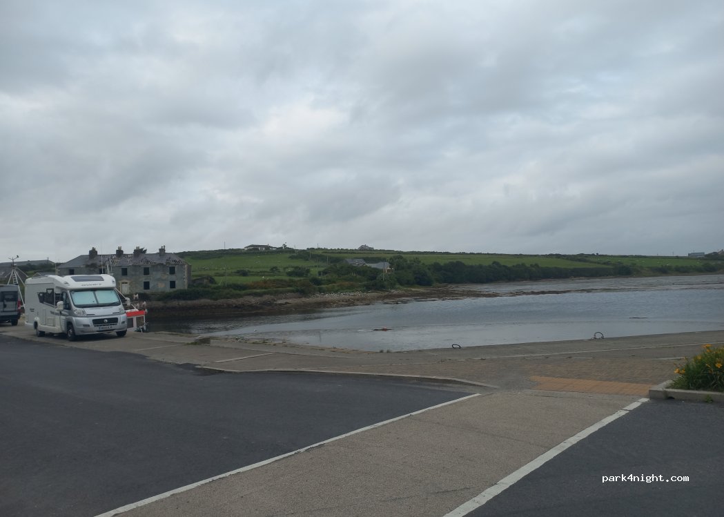 (F26 NP97) Belmullet - The Docks — foto