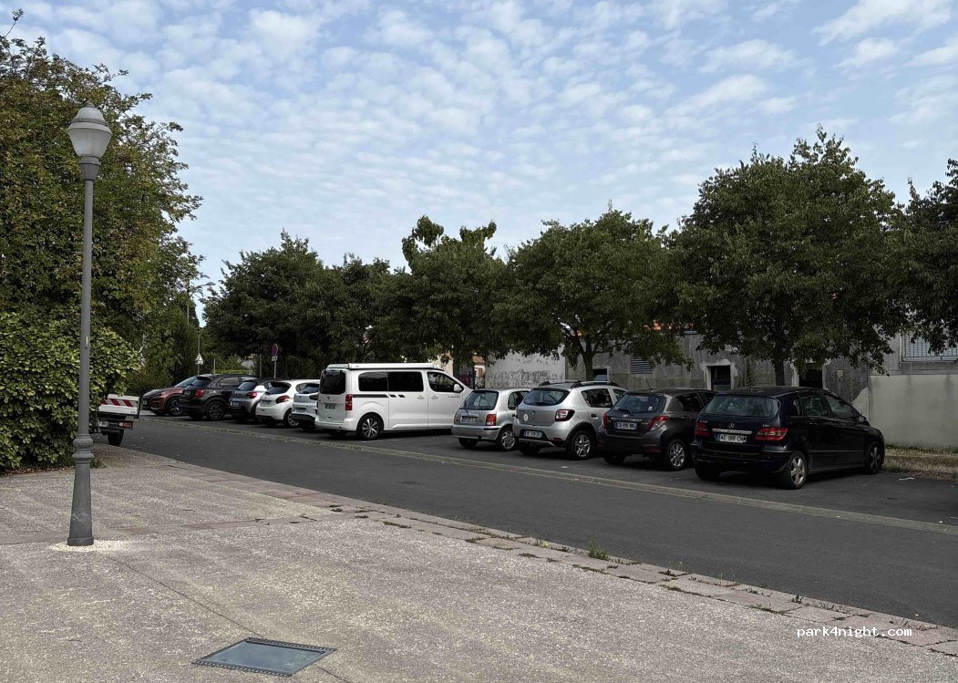 (17000) La Rochelle - Place de la Genette — foto 2