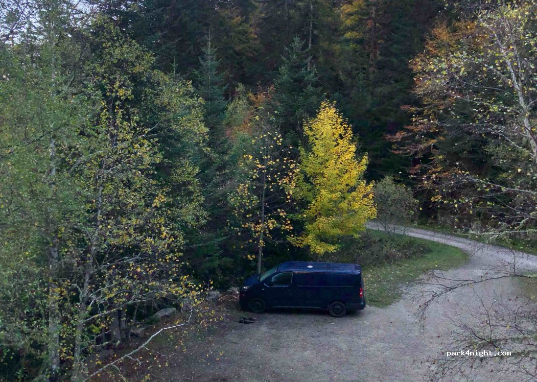 (09110) Mérens-les-Vals - Unnamed Road — foto 3