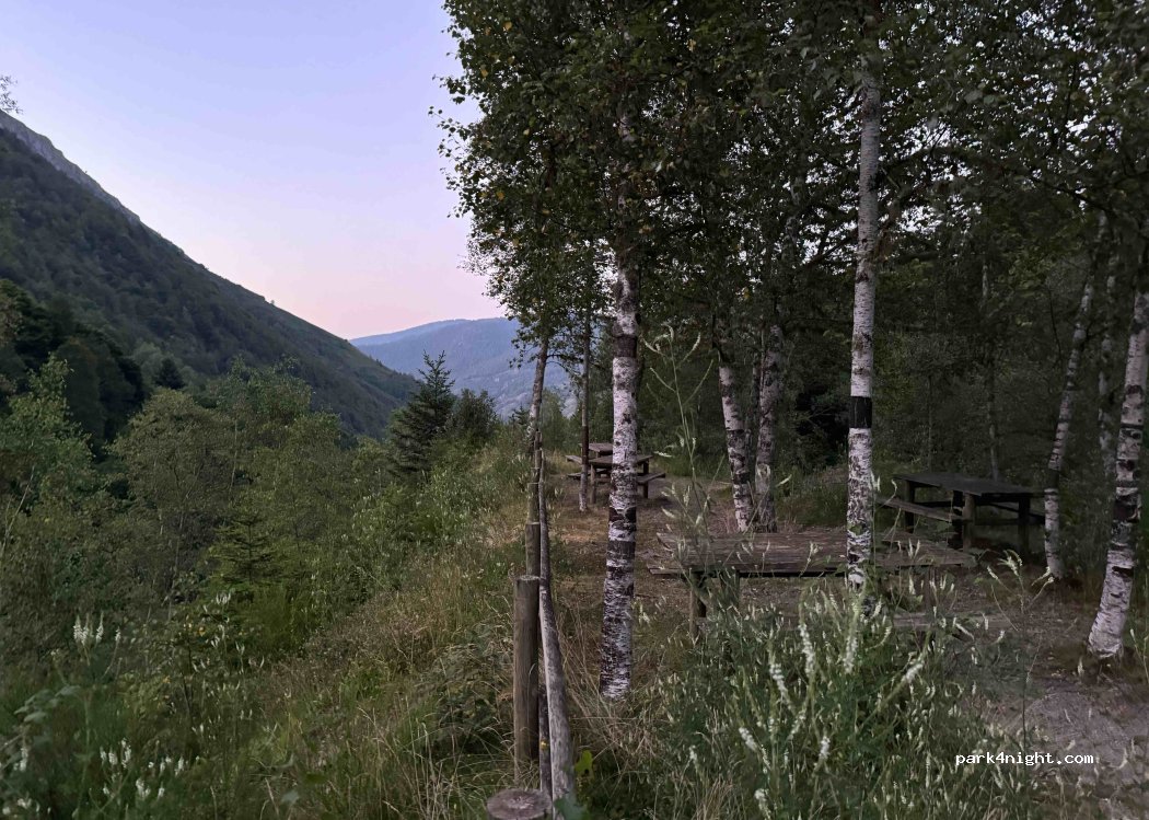 (09110) Mérens-les-Vals - Unnamed Road — foto 4