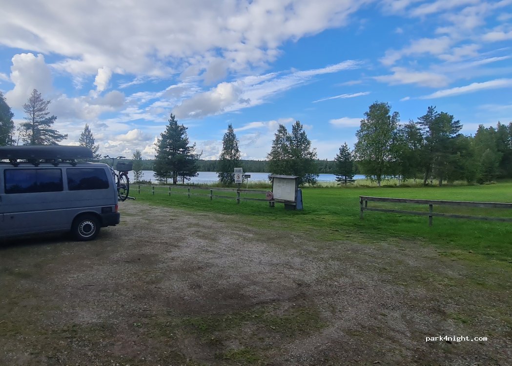 () Norrfjärden - Avastrandsvägen — foto