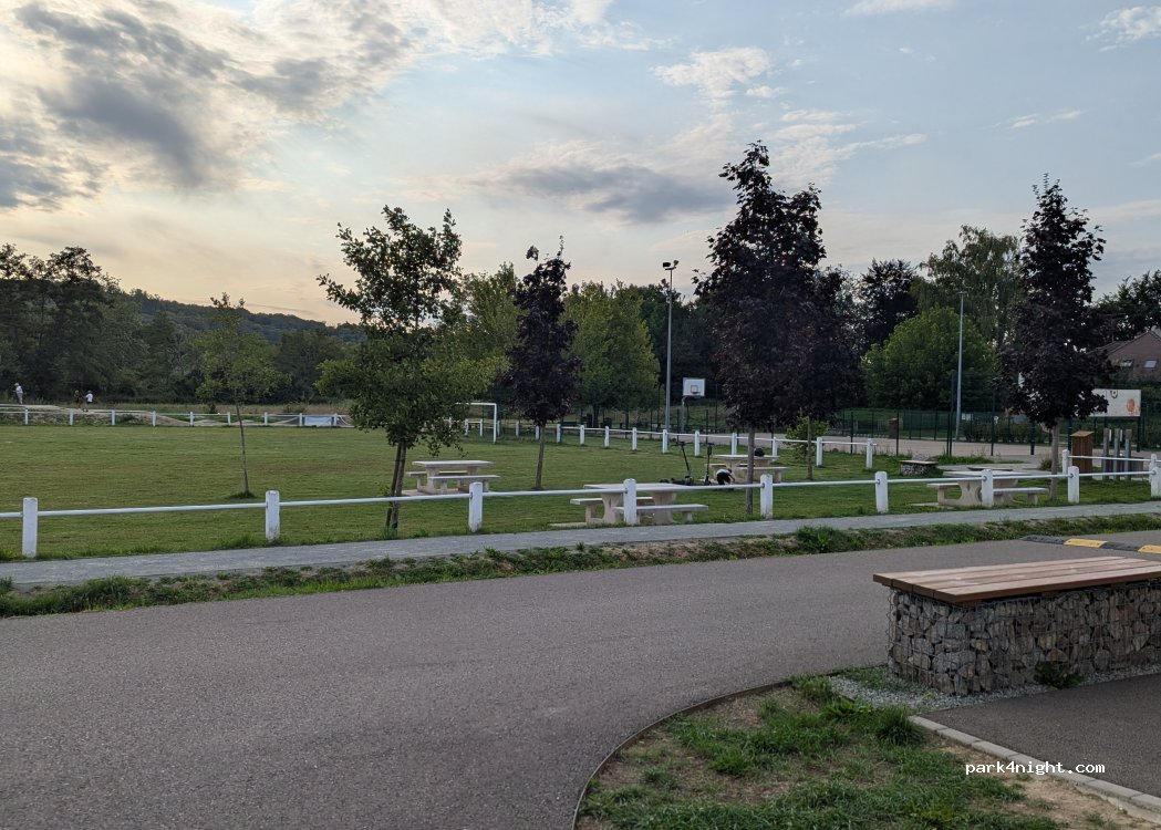 (68720) Tagolsheim - Rue du Stade — foto 2