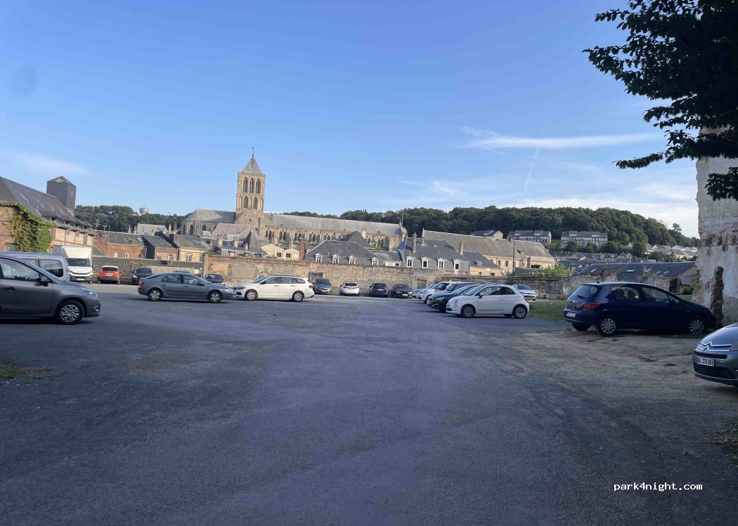 (76400) Fécamp - Rue Eugène Marchand — foto 2