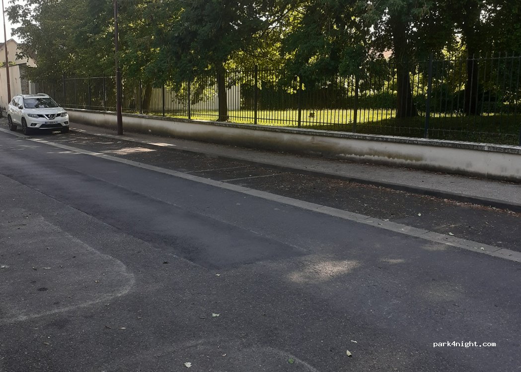 (77160) Provins - Rue du Général Delort — foto