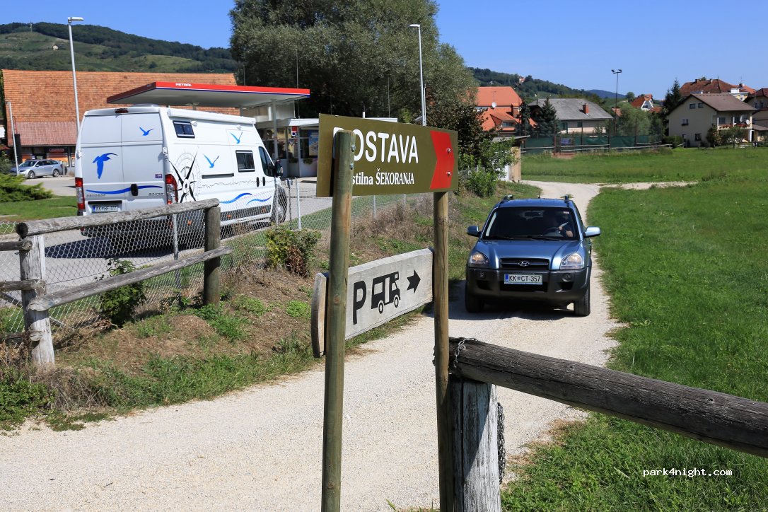 (8259) Bizeljsko - 51 Bizeljska cesta — foto