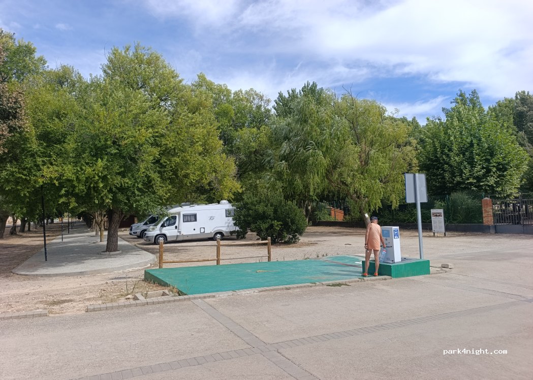 (46330) Camporrobles - Calle Utiel — foto 2