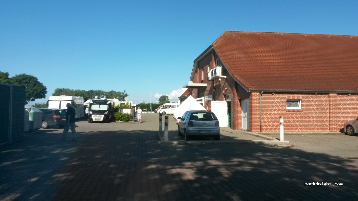 Wohnmobilstellplatz Ankerplatz Ditzum | Jemgum — foto