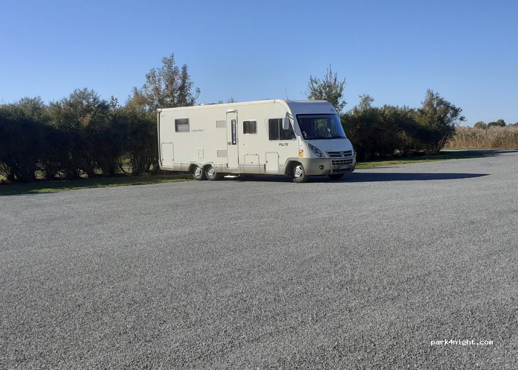 (17150) Saint-Sorlin-de-Conac - Quai de Vitrezay — foto 2
