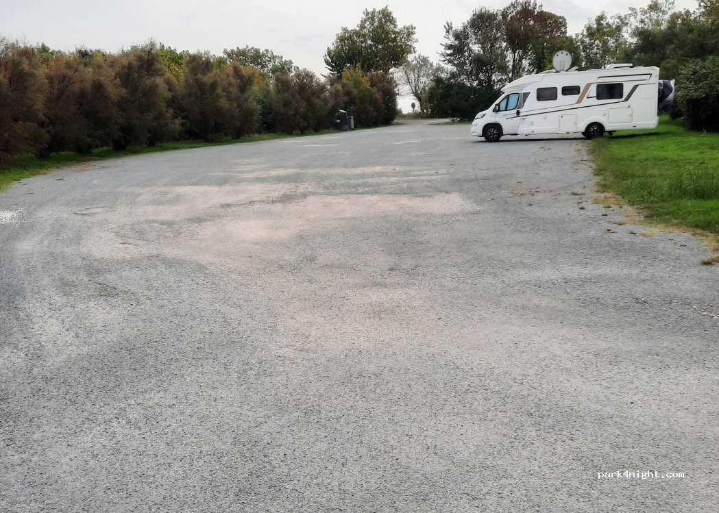 (17150) Saint-Sorlin-de-Conac - Quai de Vitrezay — foto 5