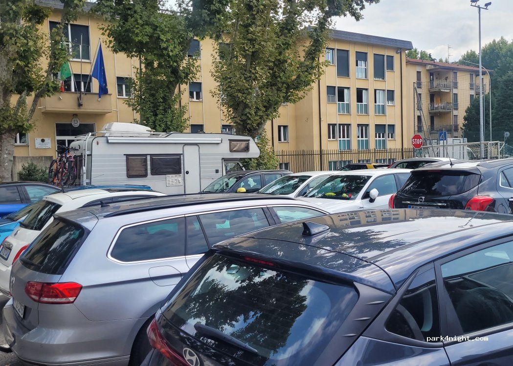 (22100) Como - Piazzale Amedeo duca d'Aosta — foto 2