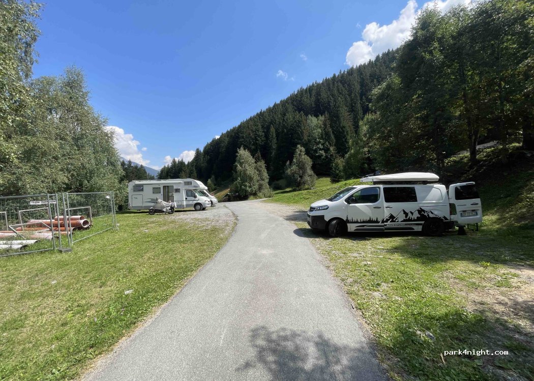 (23038) Isolaccia - Unnamed Road — foto