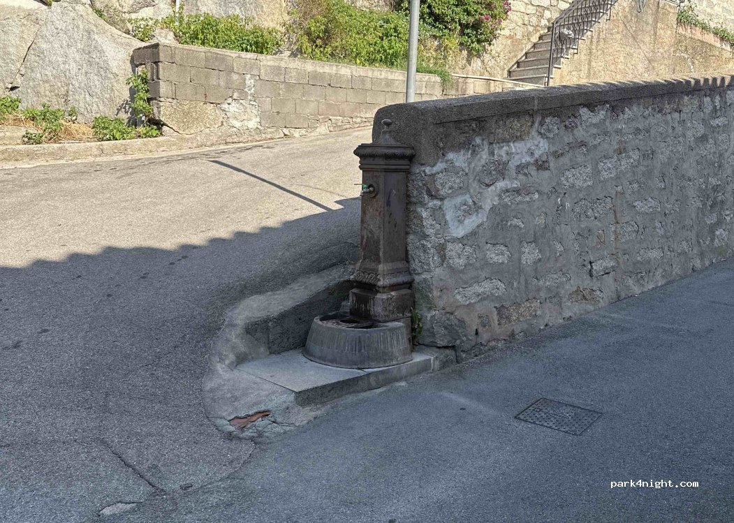 (07021) Alzachèna/Arzachena - Via Trieste — foto 2