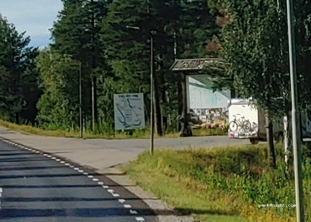 (842 33) Sveg - 2 Ljusnegatan — foto
