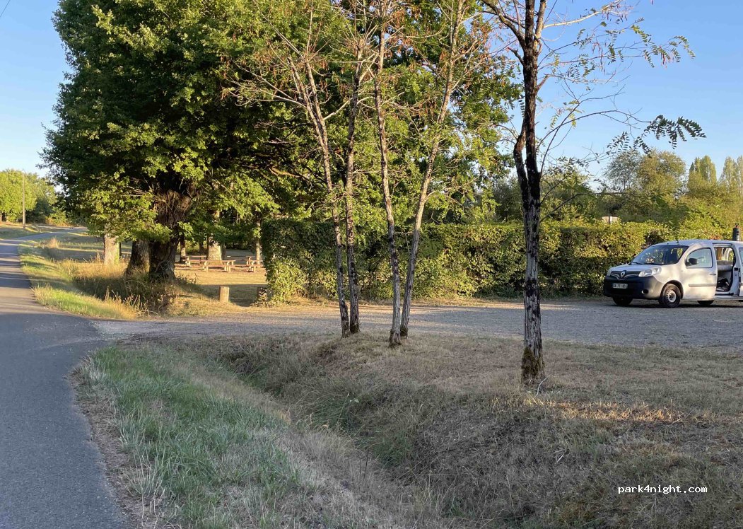 (18160) Chezal-Benoît - Chemin du National — foto 2