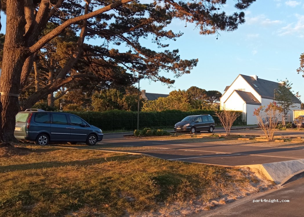 (56510) Saint-Pierre-Quiberon - Rue Marthe Delpirou — foto