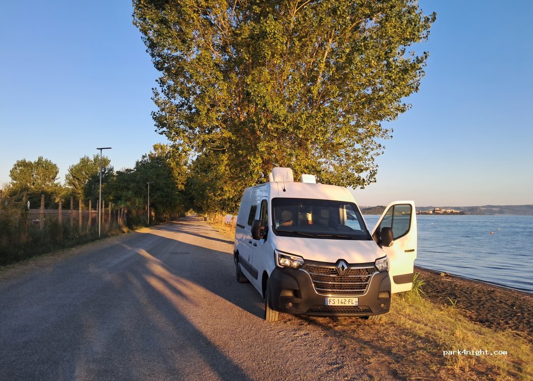 (01010) Marta - Via della Spiaggia — foto
