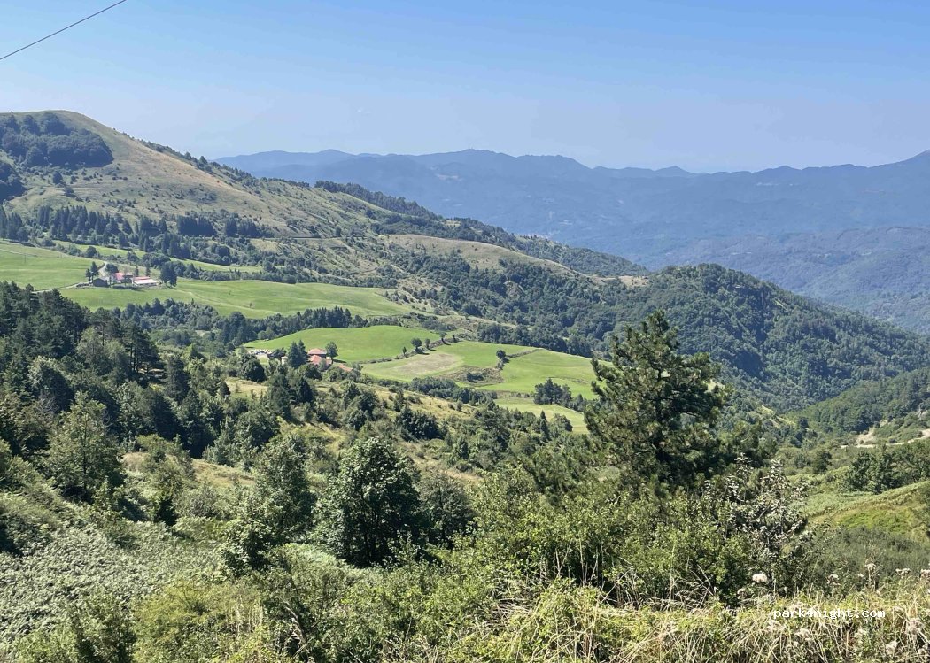 () Varese Ligure - Strada Provinciale del Colle di Centocroci — foto