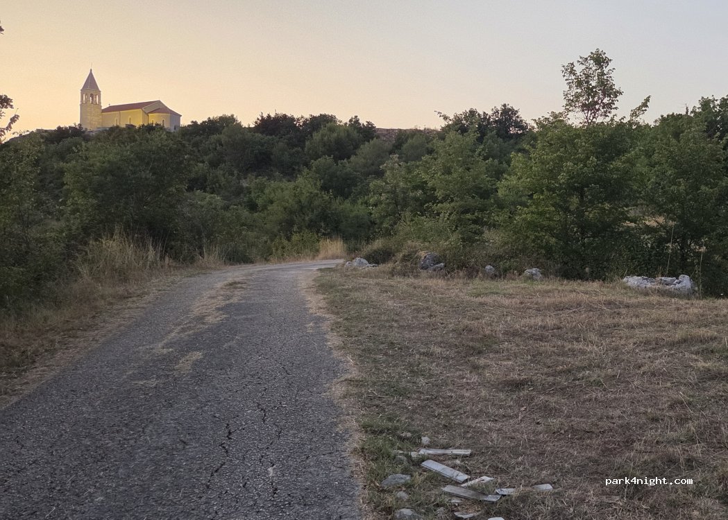 (21202) Radošić - 67057 — foto