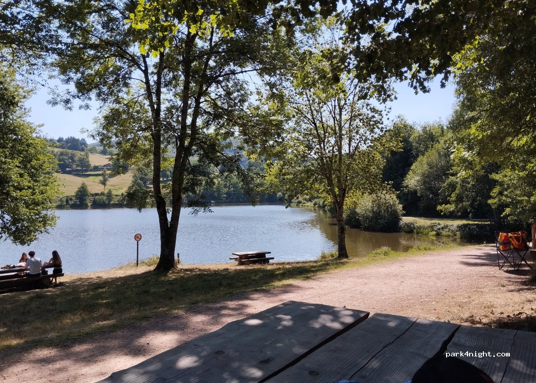 (03250) Le Mayet-de-Montagne - — foto