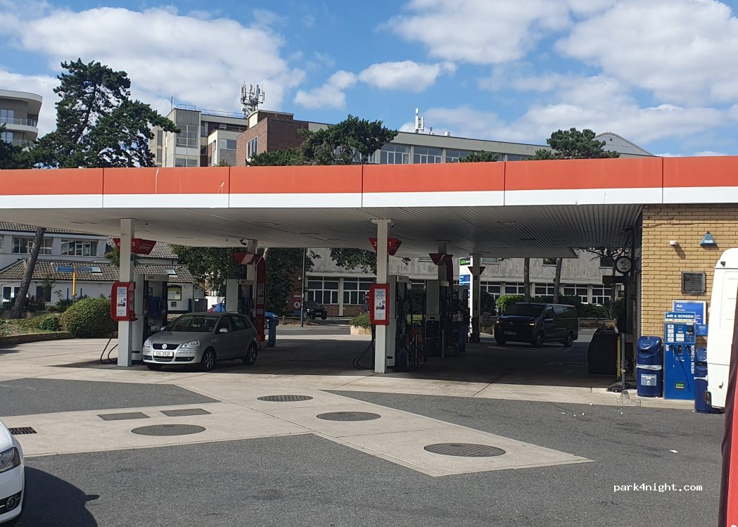 (BH1 2NJ) Bournemouth - St Peter's Roundabout — foto