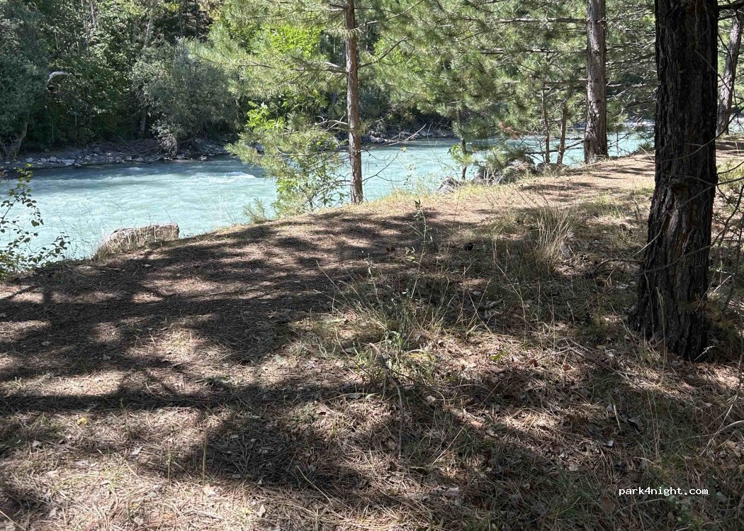 (05120) L'Argentière-la-Bessée - D 138A — foto 2