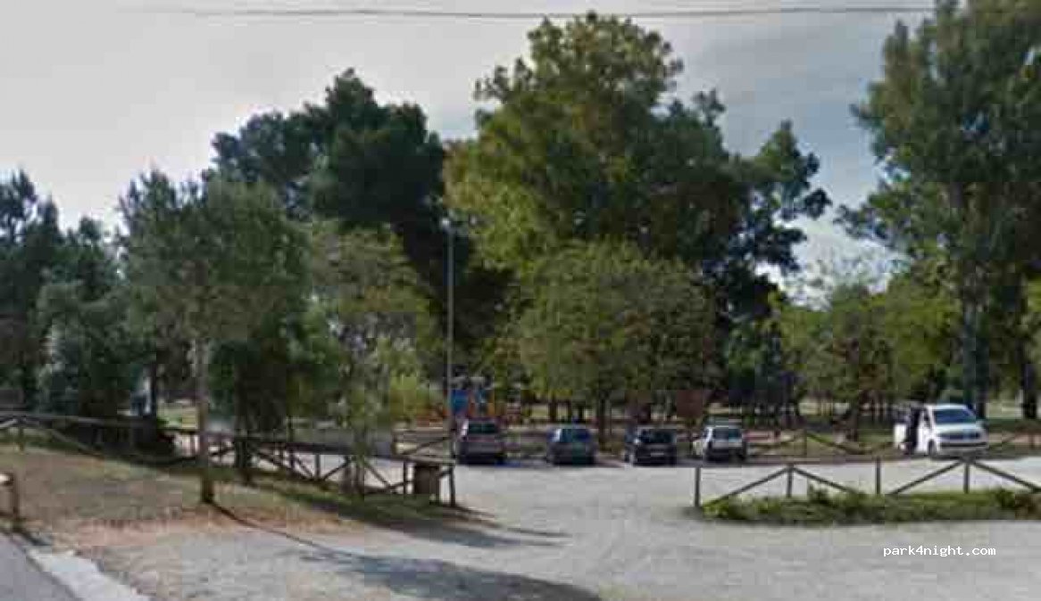 (41500) Alcalá de Guadaíra - 76 Avenida Portugal — foto