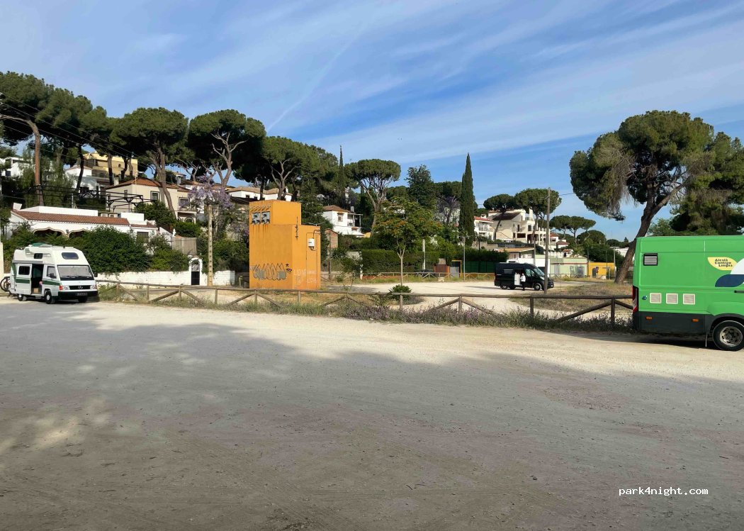 (41500) Alcalá de Guadaíra - 76 Avenida Portugal — foto 4