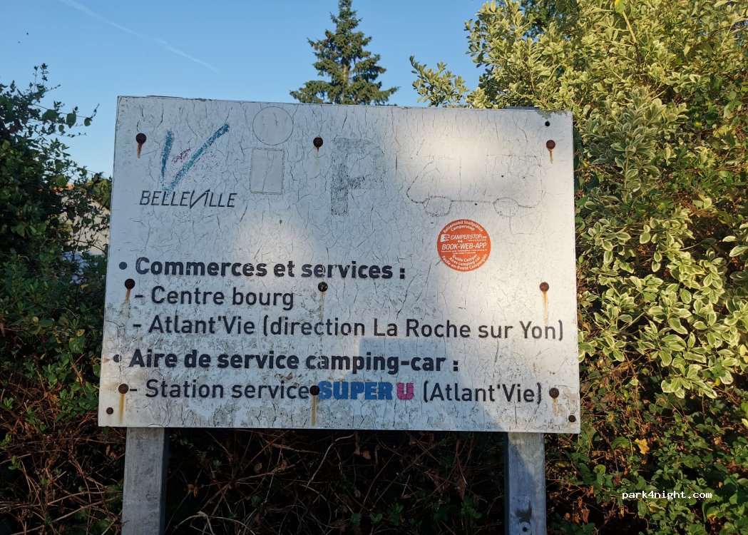 (85170) Belleville-sur-Vie - Rue del la poste — foto 2