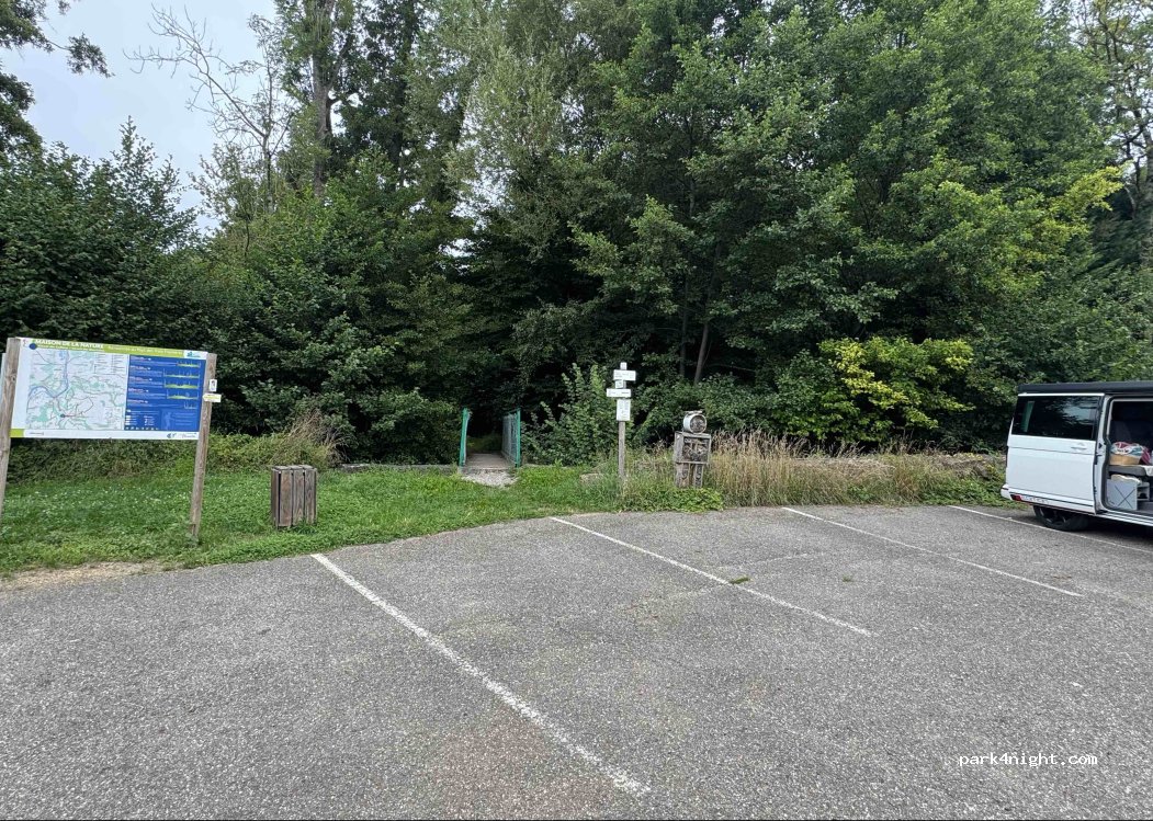(57480) Montenach - Rue des Ponts — foto