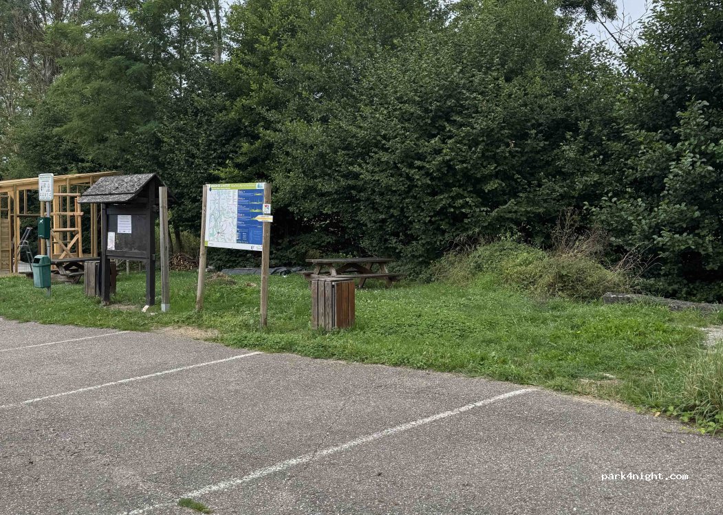 (57480) Montenach - Rue des Ponts — foto 3
