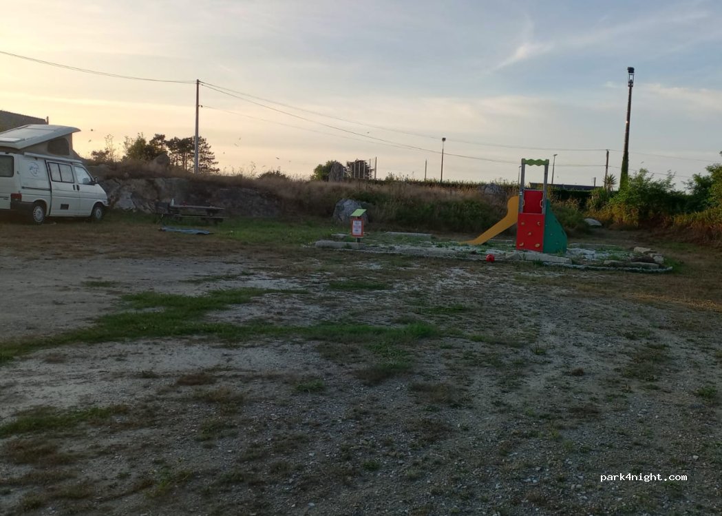 (29880) Guissény - Rue du Stade — foto