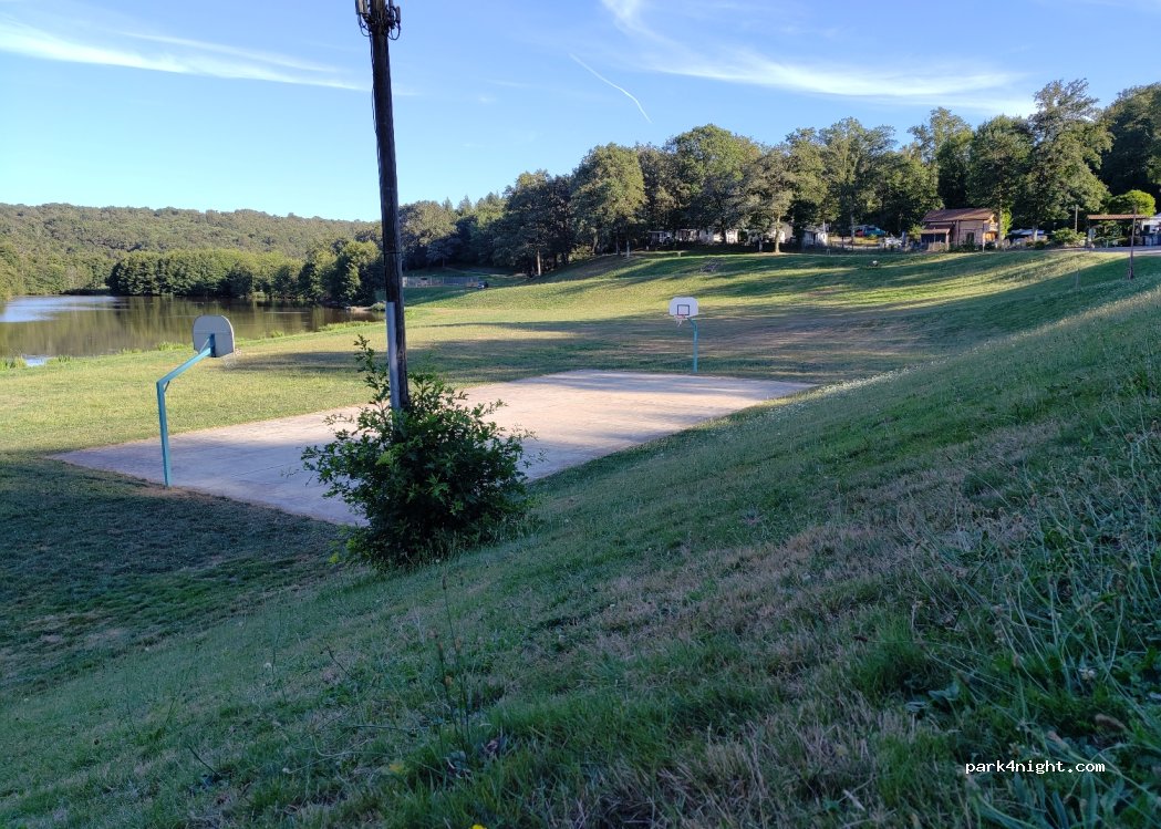 Camping de la Météorite — foto 4