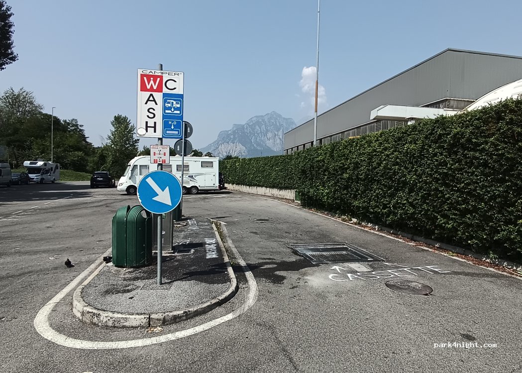 (23900) Lecco - Via Arturo Toscanini — foto