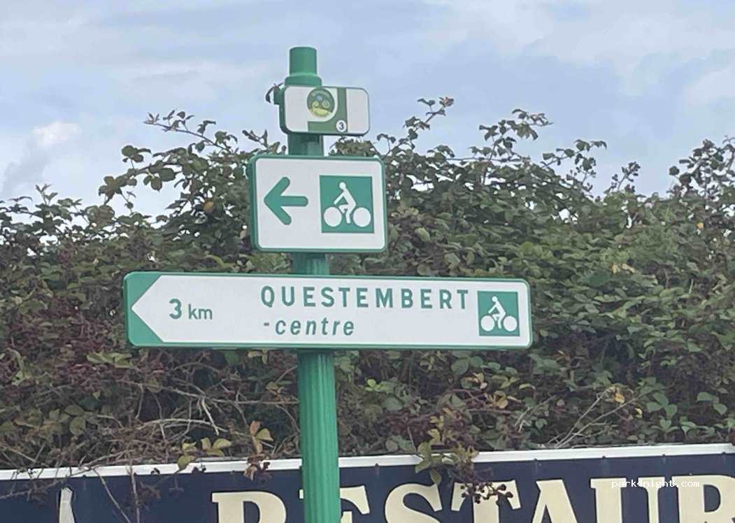 (56230) Questembert - Rue des Pins — foto 5