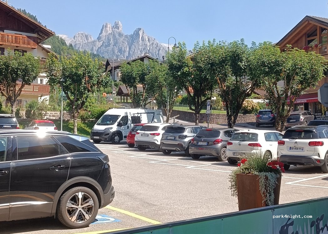 (38054) Mezzano - Via Roma — foto