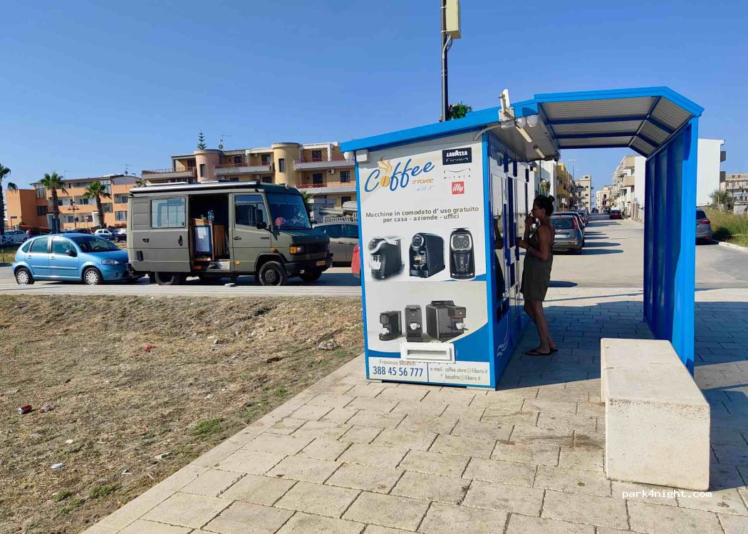 (71030) Zapponeta - Via del Mare — foto