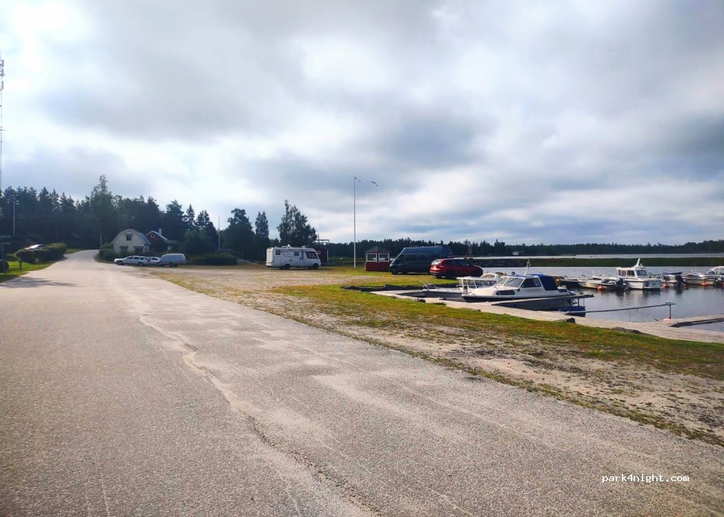 (66910) Nykarleby - Grisselöntie — foto