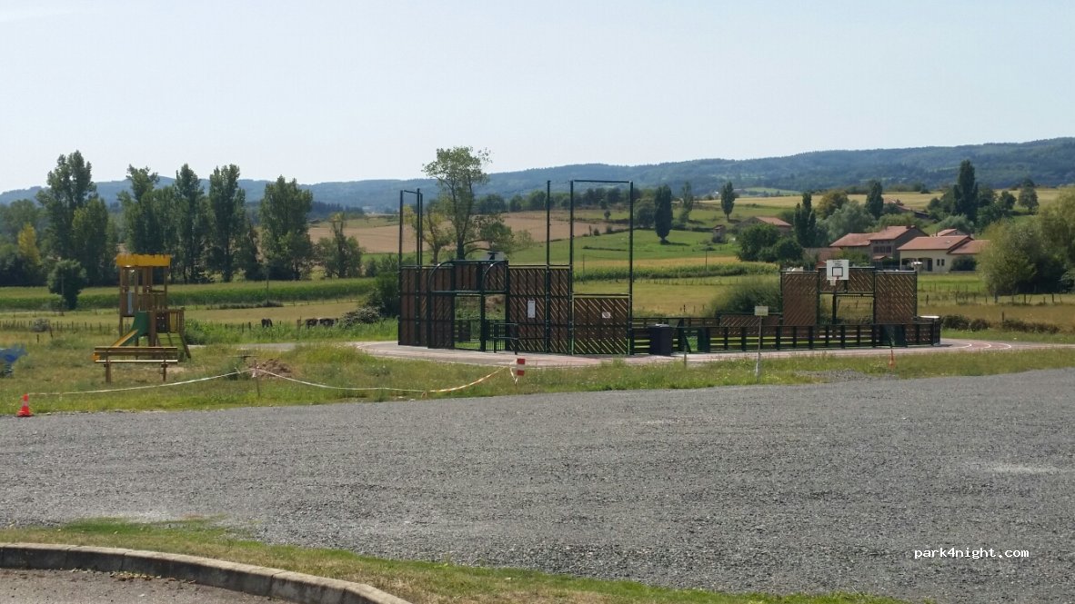 (42560) Margerie-Chantagret - 9 Le Bourg — foto 2